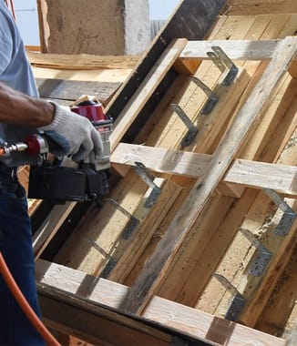 gentleman customizing pallet